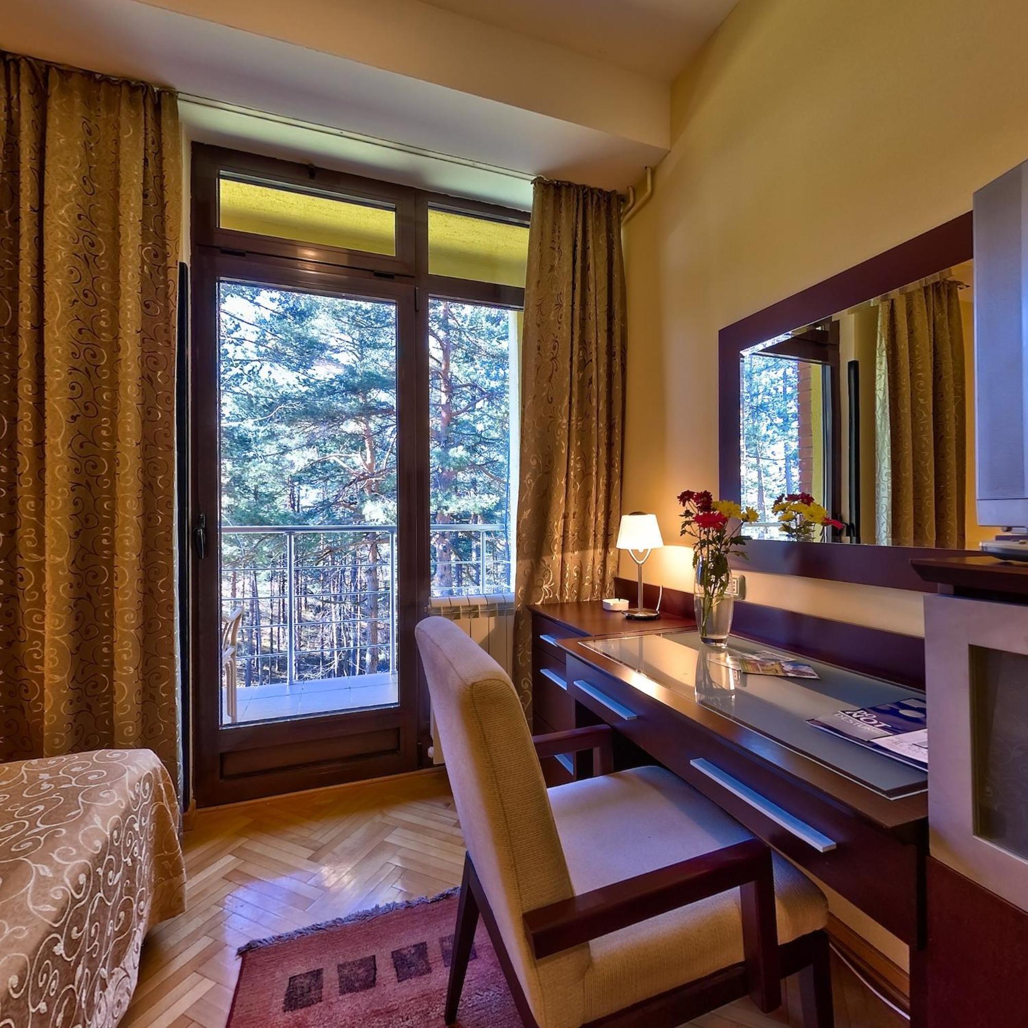 Hotel President Garni ซลาตีบอร์ ภายนอก รูปภาพ