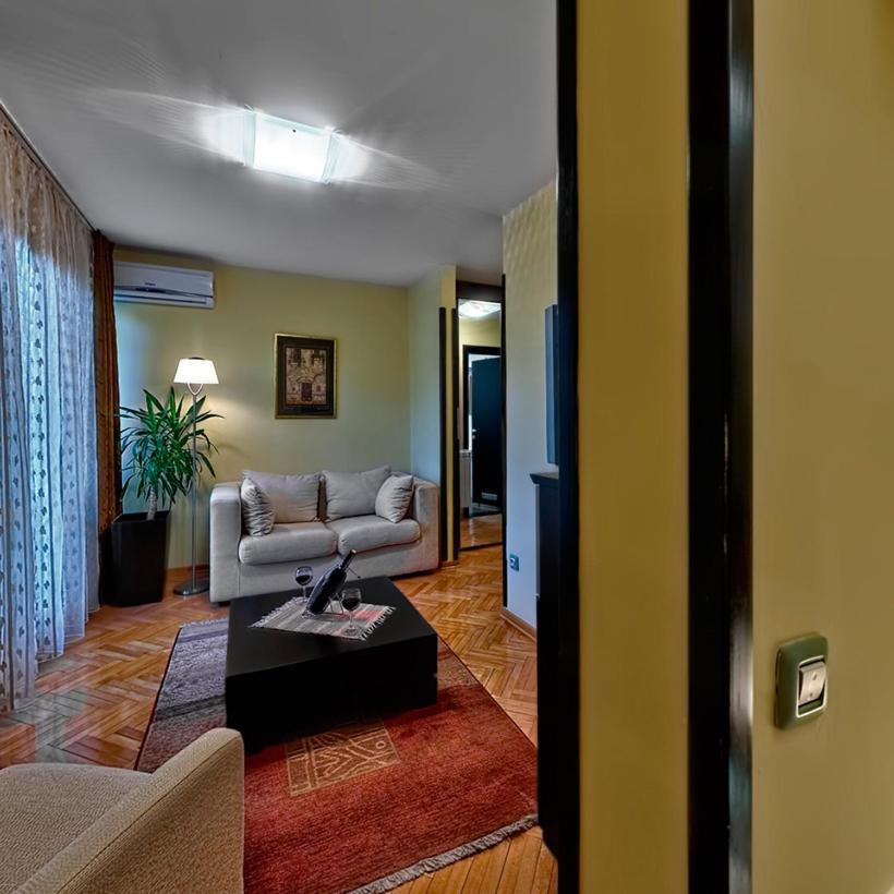 Hotel President Garni ซลาตีบอร์ ภายนอก รูปภาพ